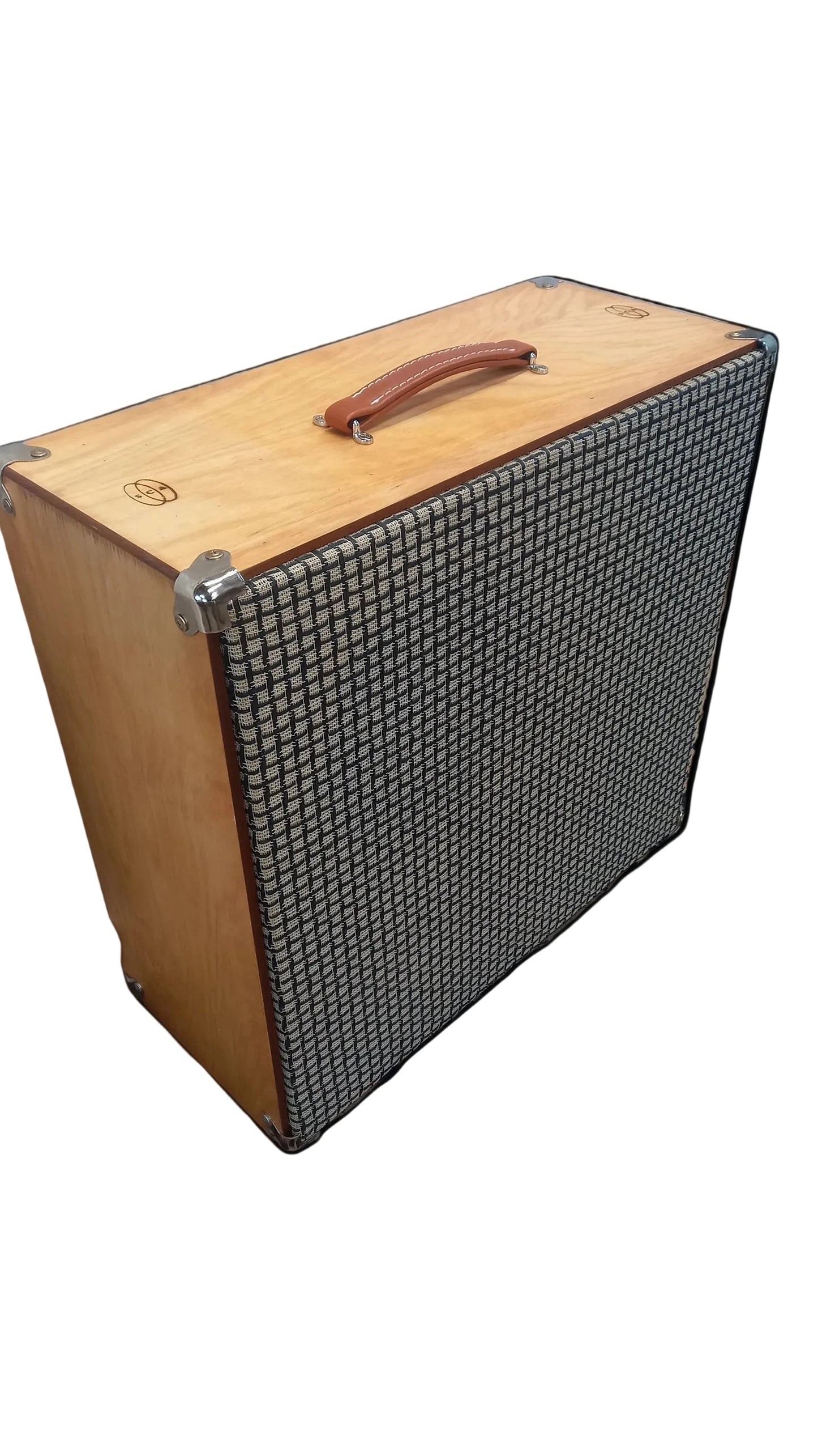 Rockstar Cabinet - side